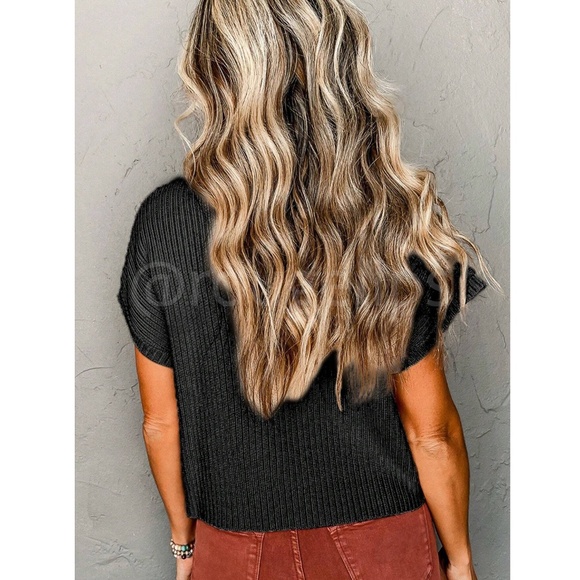 Knit Black Spring/Fall Short Sleeve Pullover Sweater Top Front Pocket - Picture 3 of 8